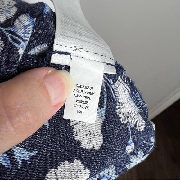Old Navy Womens Size XS Blue Floral Tank Top Blouse High Neck Keyhole Button - Picture 8 of 9